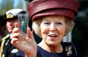 Madurodam minyatür parkının Kraliçe Beatrix tarafından yeniden açılışı