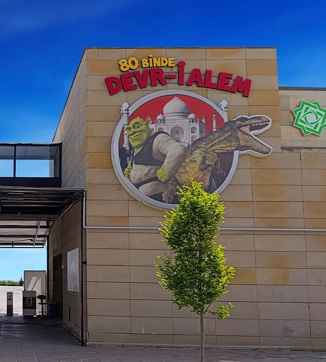 80 Binde Devri Alem Parkı