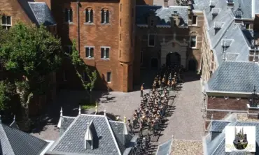 Binnenhof Maatschappelijk minyatür maketi – MiniatureArt fotoğraf 5