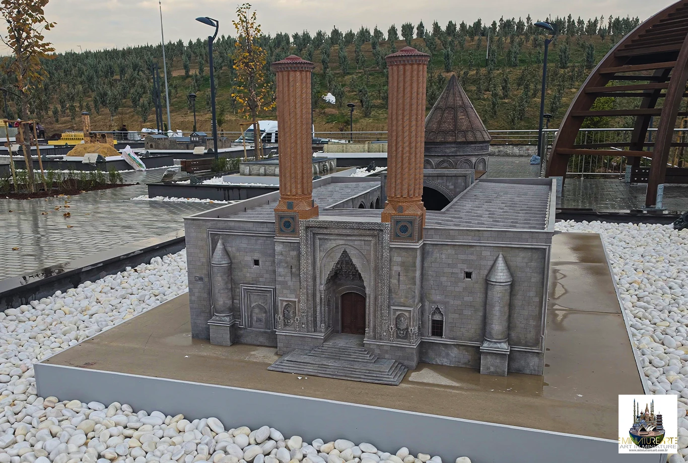 Çifte Minareli Medrese minyatür maketi