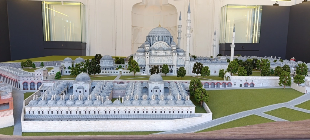 Süleymaniye Külliyesi maketi genel görünüm